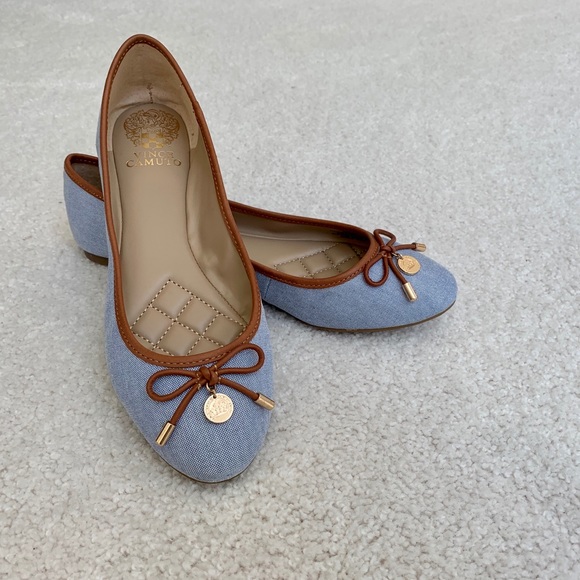 Vince Camuto Shoes - Vince Camuto Lunna Ballet Flats *never worn before